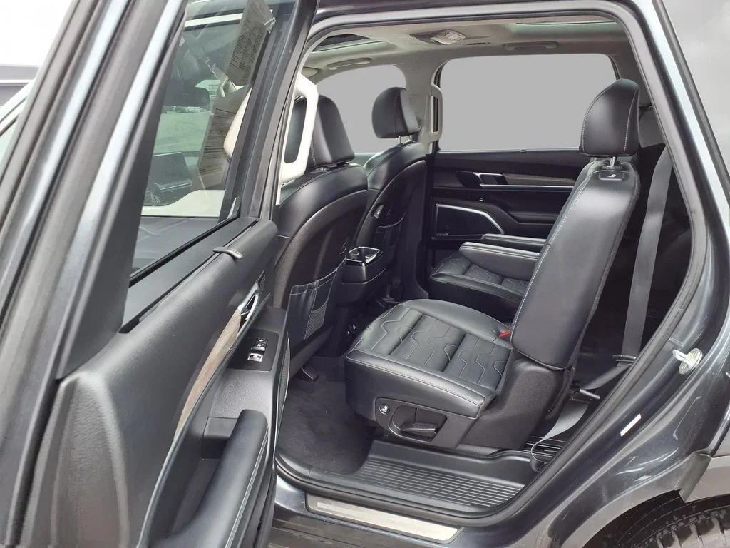 Used 2022 Gray Kia SX image 29