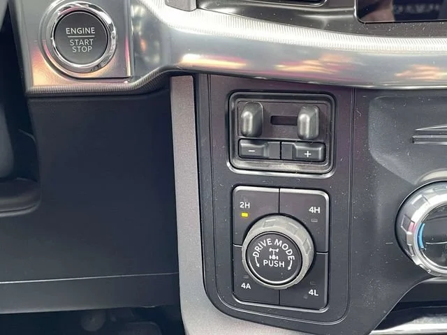 New 2026 Antimatter Blue Metallic Ford Lariat image 27