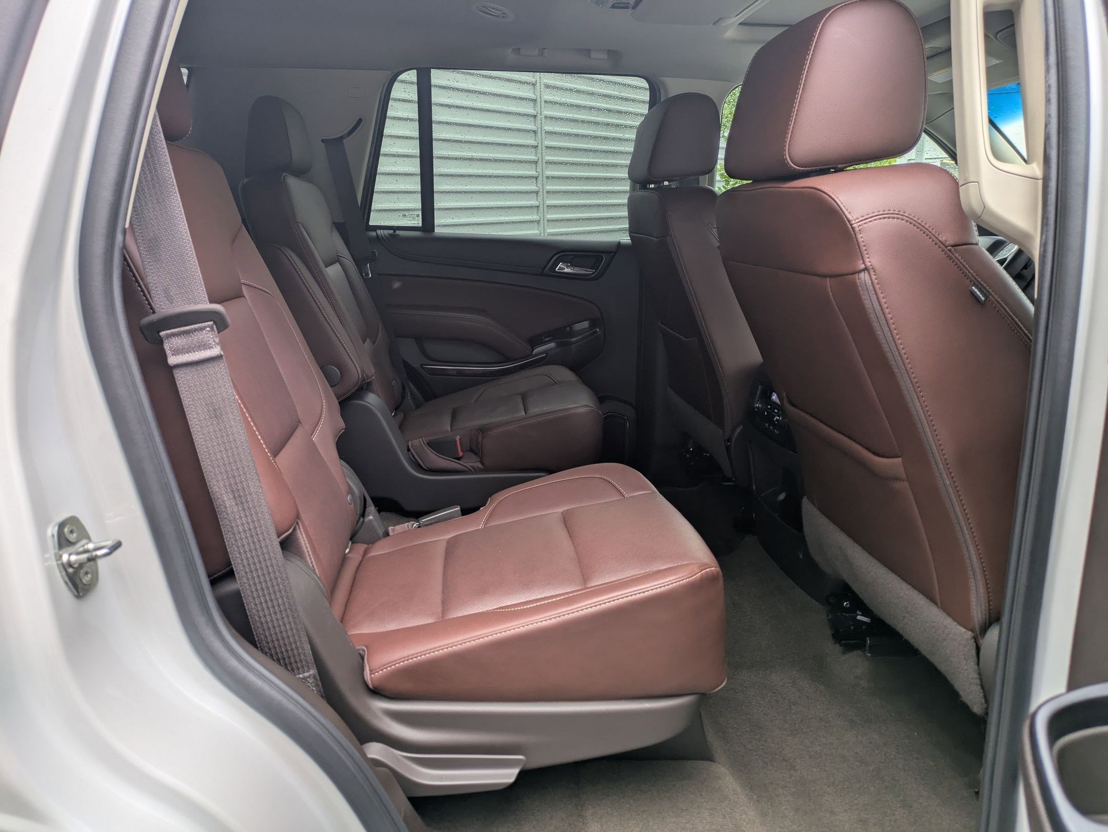 Used 2018 Iridescent Pearl Tricoat Chevrolet Premier image 28