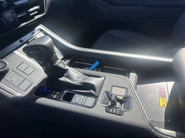 Used 2024  Lexus 550 Premium+ image 15