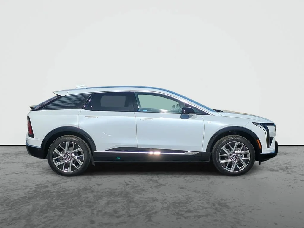 2026 Cadillac OPTIQ Luxury - Photo 9