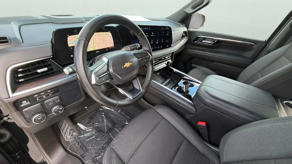 Used 2025 Black Chevrolet LS image 18