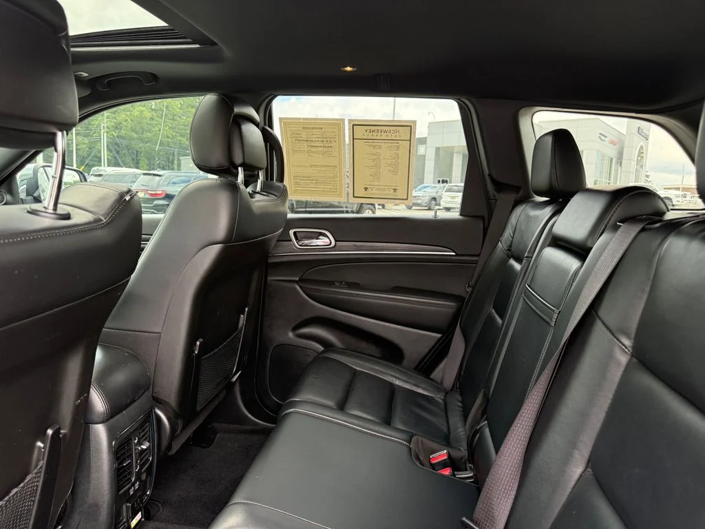 Used 2022 Black Jeep Limited image 23