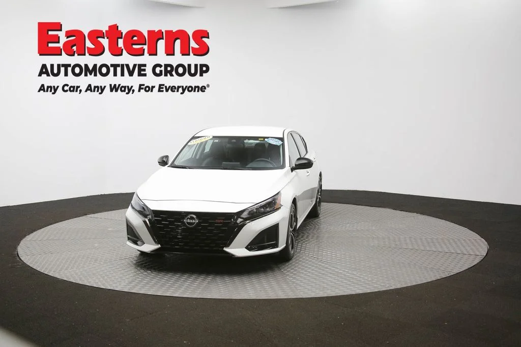 Used 2023 White Nissan 2.5 SR image 50