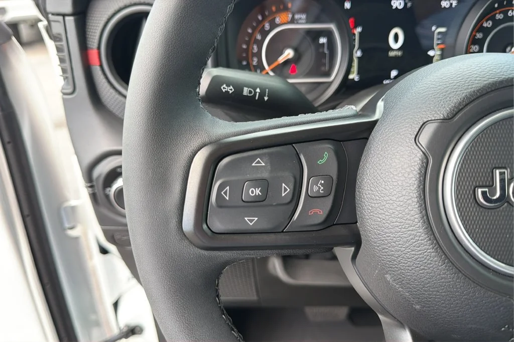 Used 2025 White Jeep 2-Door Rubicon 4x4 image 20