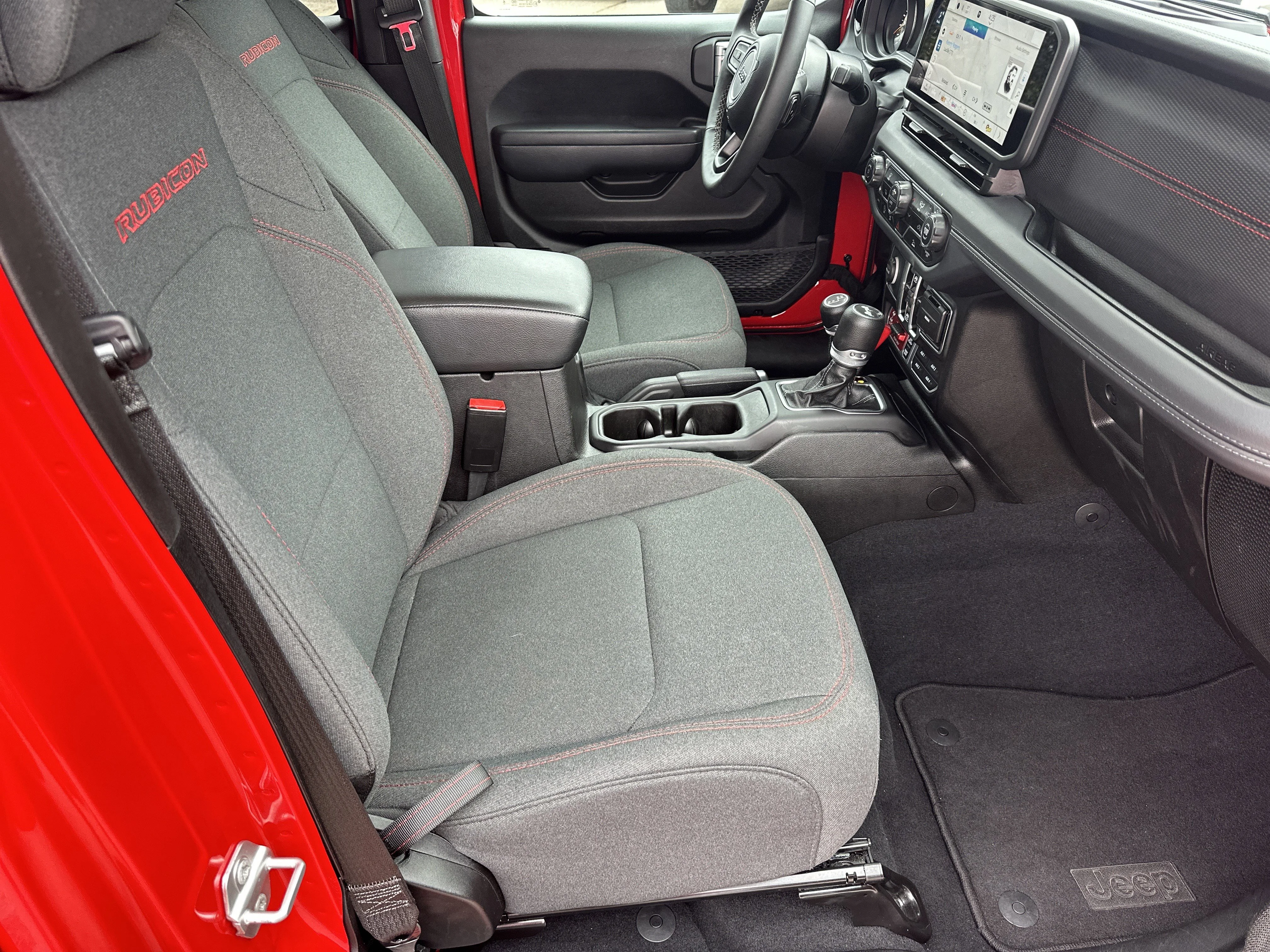 2025 Jeep Wrangler 4-Door Rubicon - Photo 13