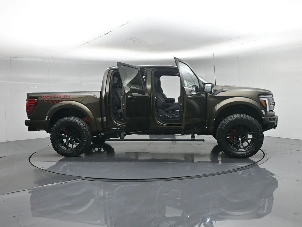 New 2026 Shelter Green Ford Raptor image 37