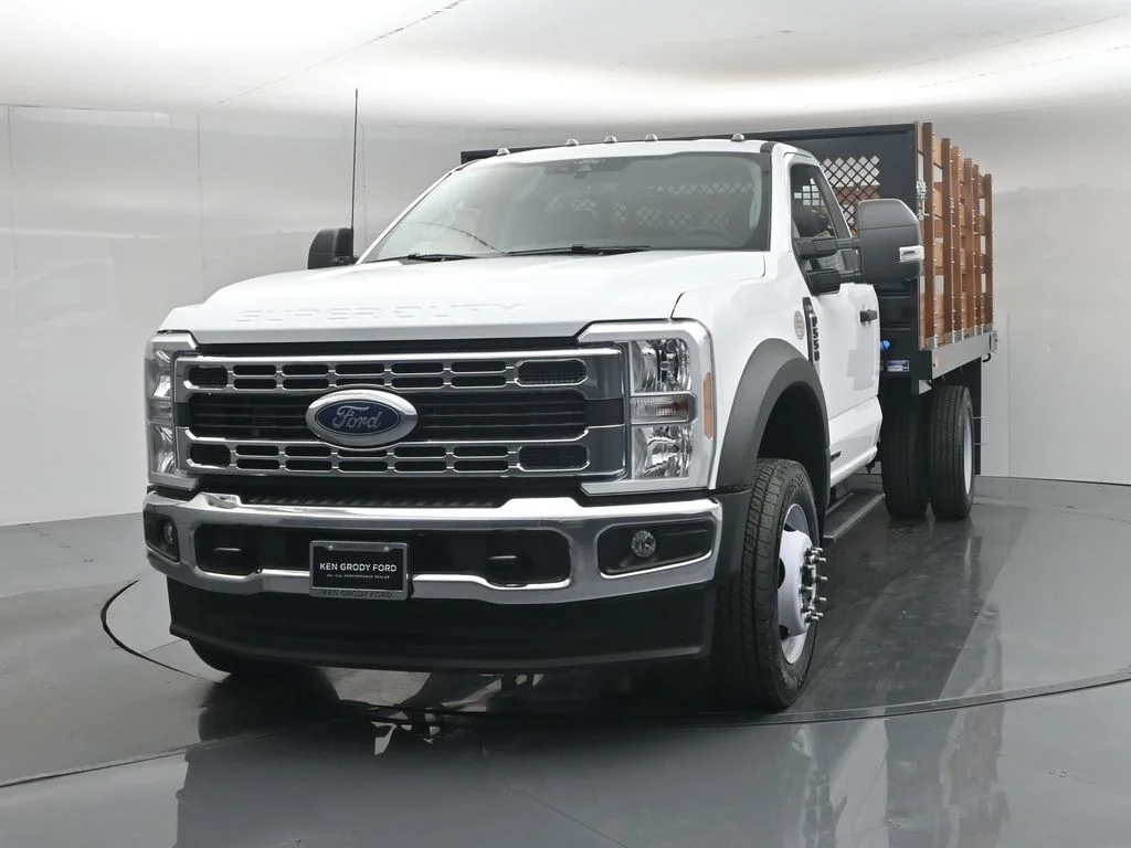 New 2025 White Ford XLT image 51