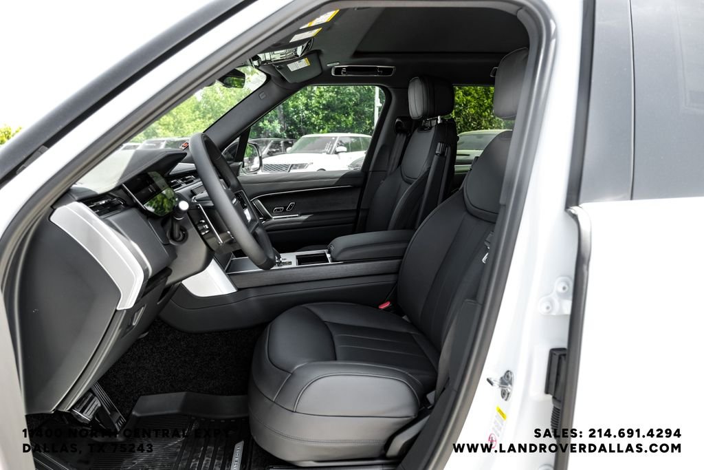 New 2026 Fuji White Land Rover SE image 21