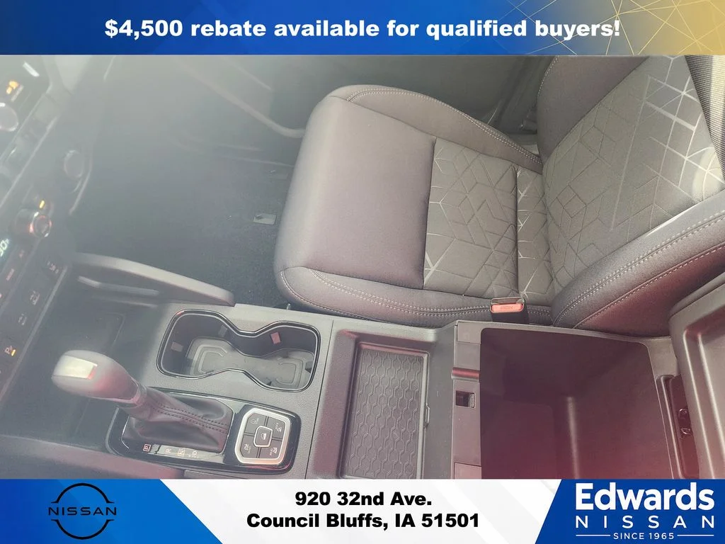 New 2026 Boulder Gray Pearl Nissan Crew Cab SV image 29