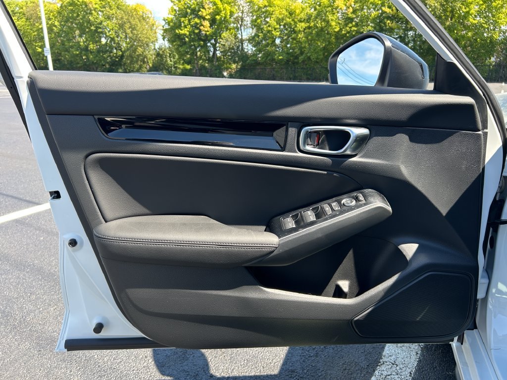 New 2026 Platinum White Pearl Honda Sport Touring image 18