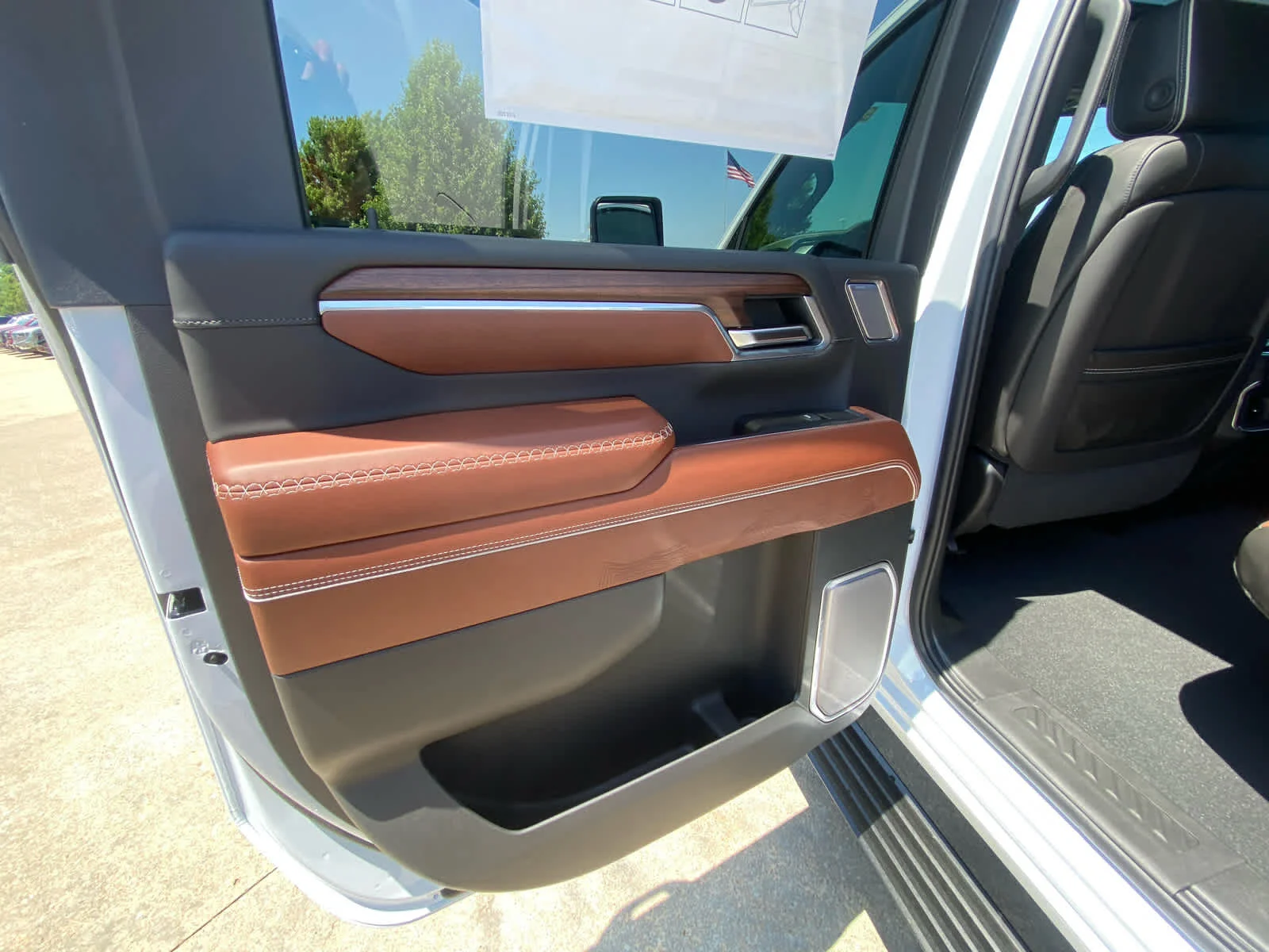 New 2026 Glacier White Tricoat GMC Denali Ultimate image 23