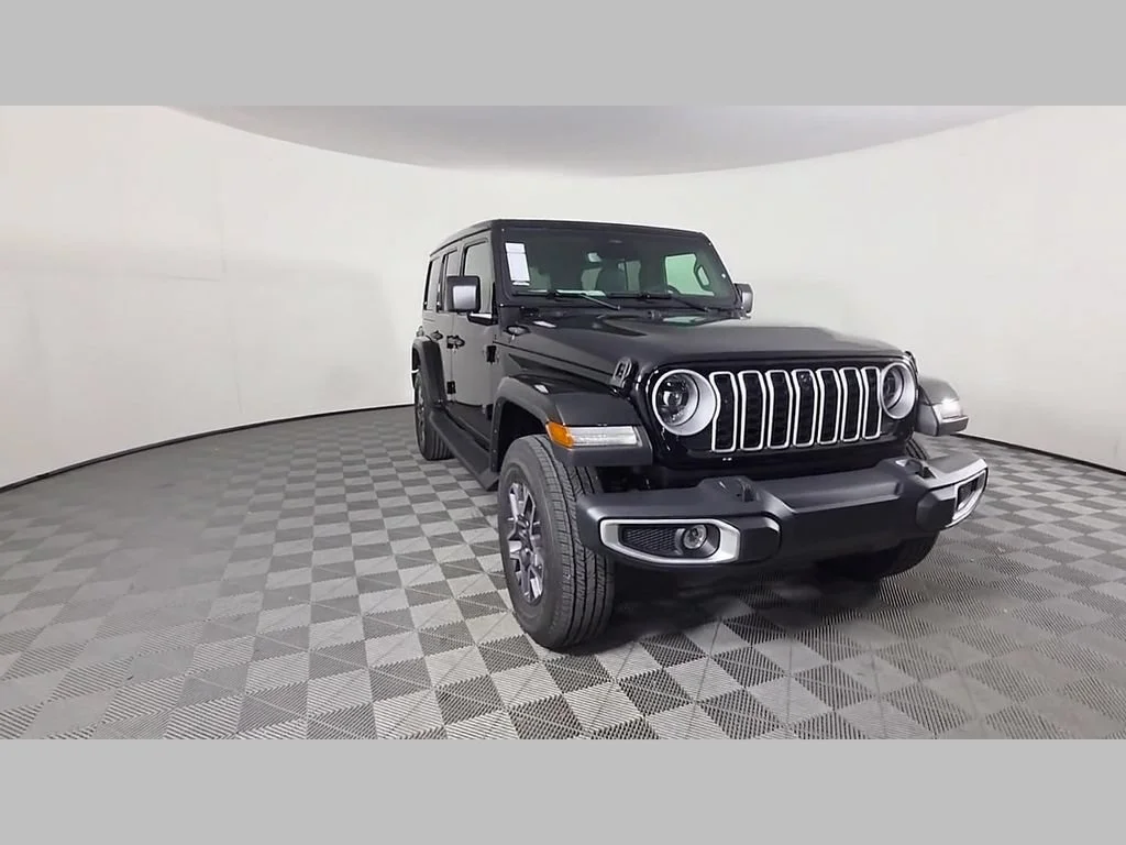 New 2026 Black Clear-Coat Exterior Paint Jeep Sahara image 38