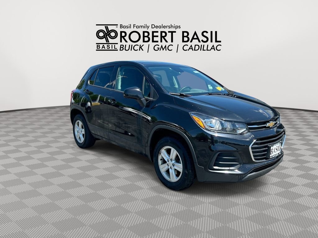 Used 2020 Chevrolet Trax LS with VIN KL7CJNSB7LB033573 for sale in Orchard Park, NY