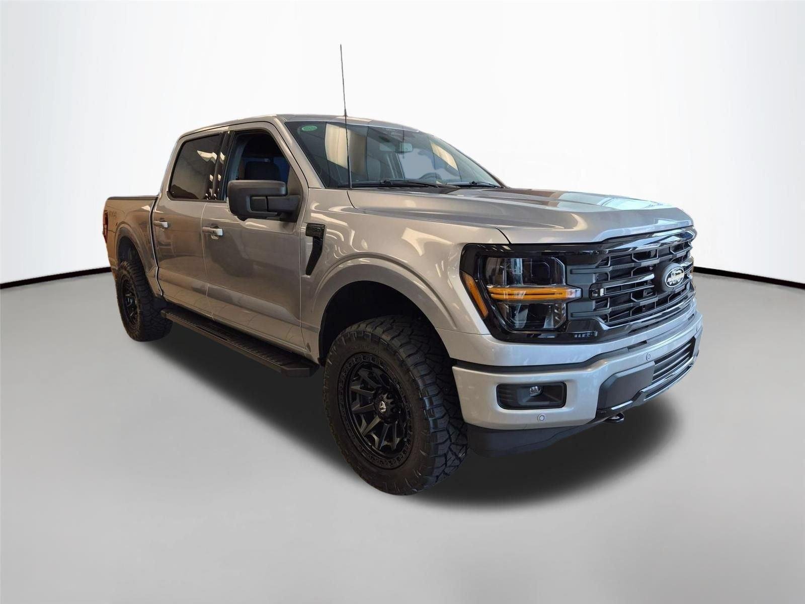 New 2026 Iconic Silver Metallic Ford XLT image 3