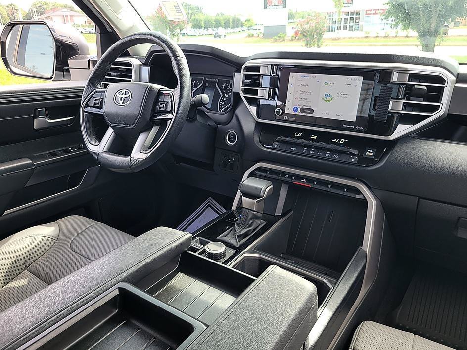 Used 2024 Ice Toyota SR5 image 30