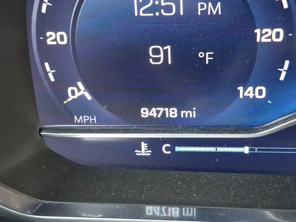 Used 2022 Summit White Chevrolet LT image 19