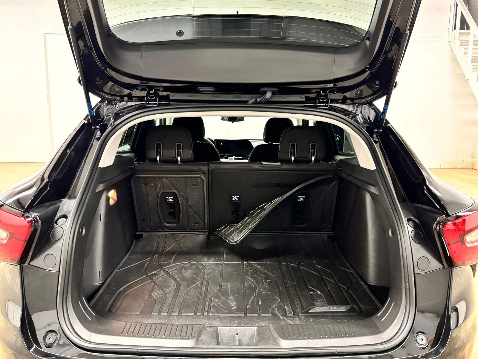 Used 2025 Black Chevrolet LS image 23