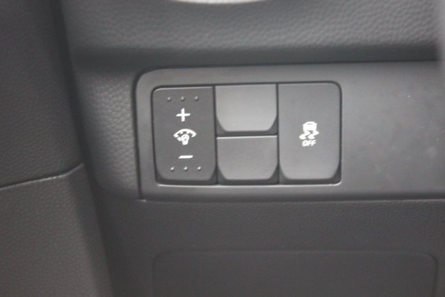 Used 2018 Green Kia Plus image 15