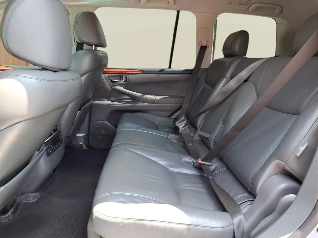 Used 2008  Lexus 570 image 23