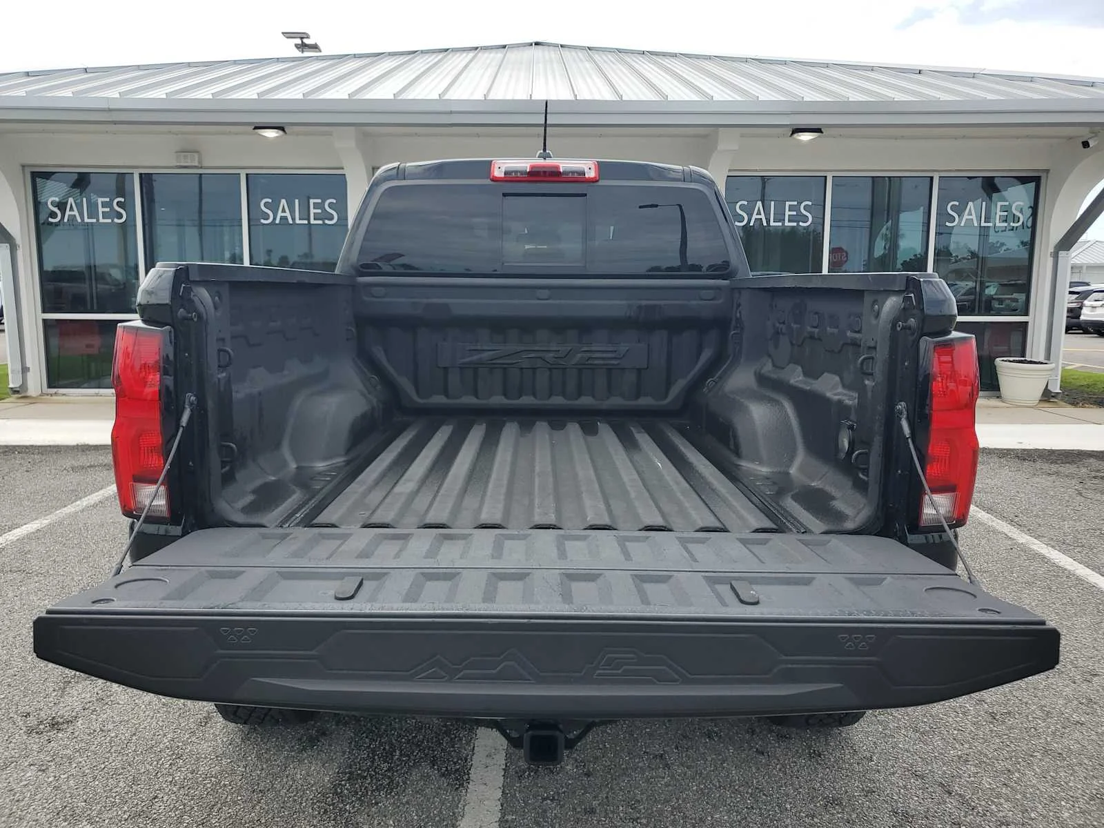 Used 2024 Black Chevrolet ZR2 image 6