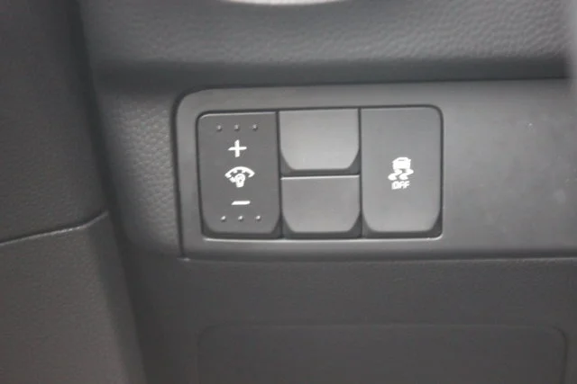 Used 2018 Green Kia Plus image 15