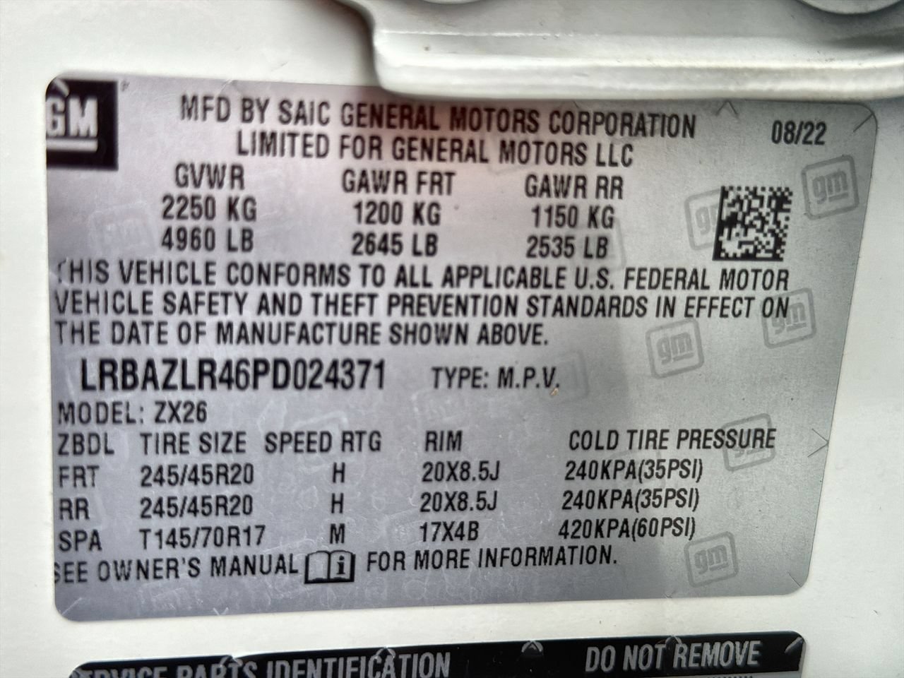 Used 2023 Summit White Buick Preferred image 29