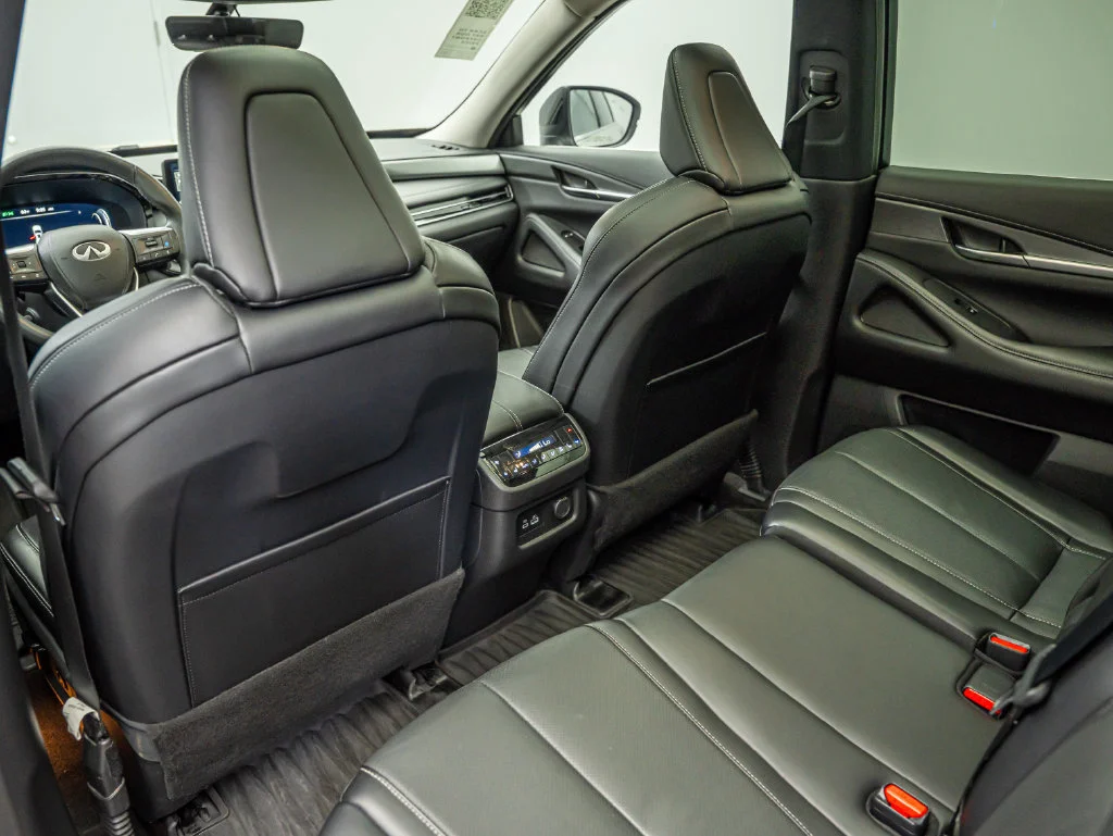 Used 2023 Warm Titanium INFINITI LUXE image 35