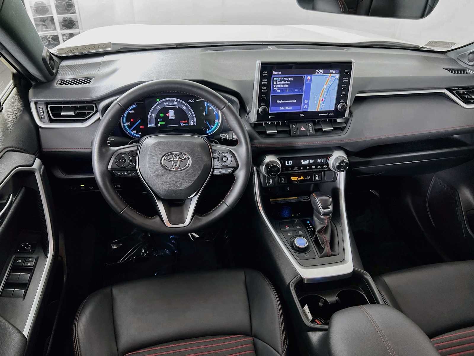 Used 2021 Blizzard Pearl w/Midnight Black Roof Toyota XSE image 24