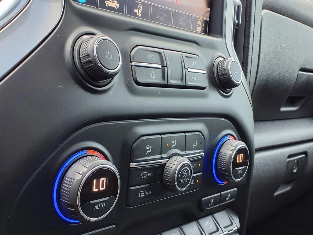 Used 2020 Black Chevrolet LT Trail Boss image 22