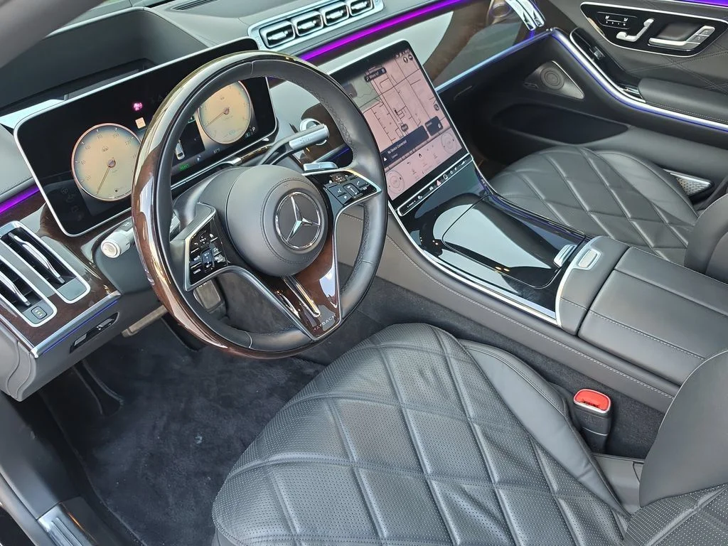 Used 2021 Black Mercedes-Benz Maybach S 580 image 24