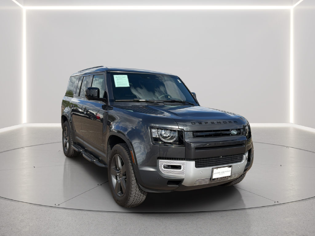 Used 2025 Gray Land Rover S image 10