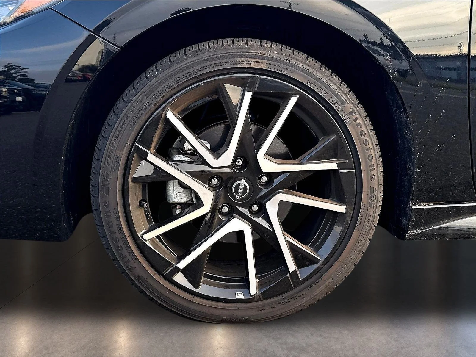 Used 2025 Super Black Nissan SR image 36