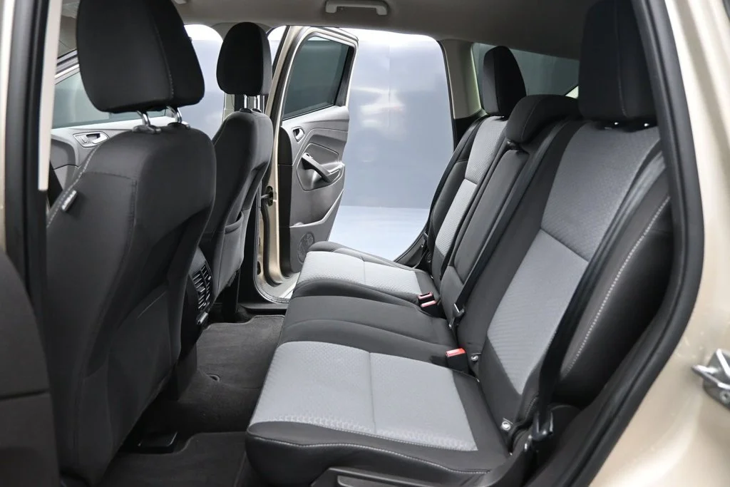 Used 2017 Gold Ford SE image 16