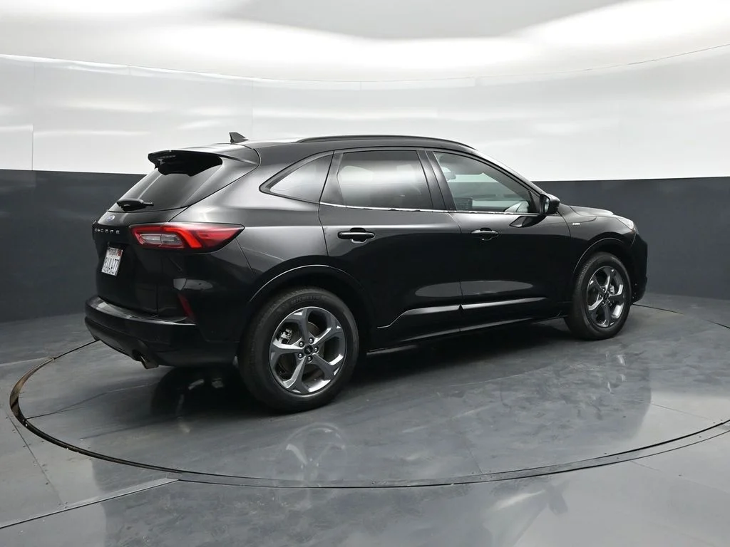 Used 2023 Black Ford ST-Line image 21