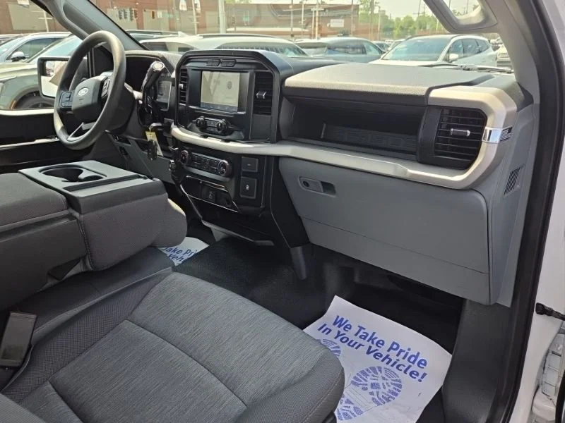 Used 2023 White Ford XL image 13