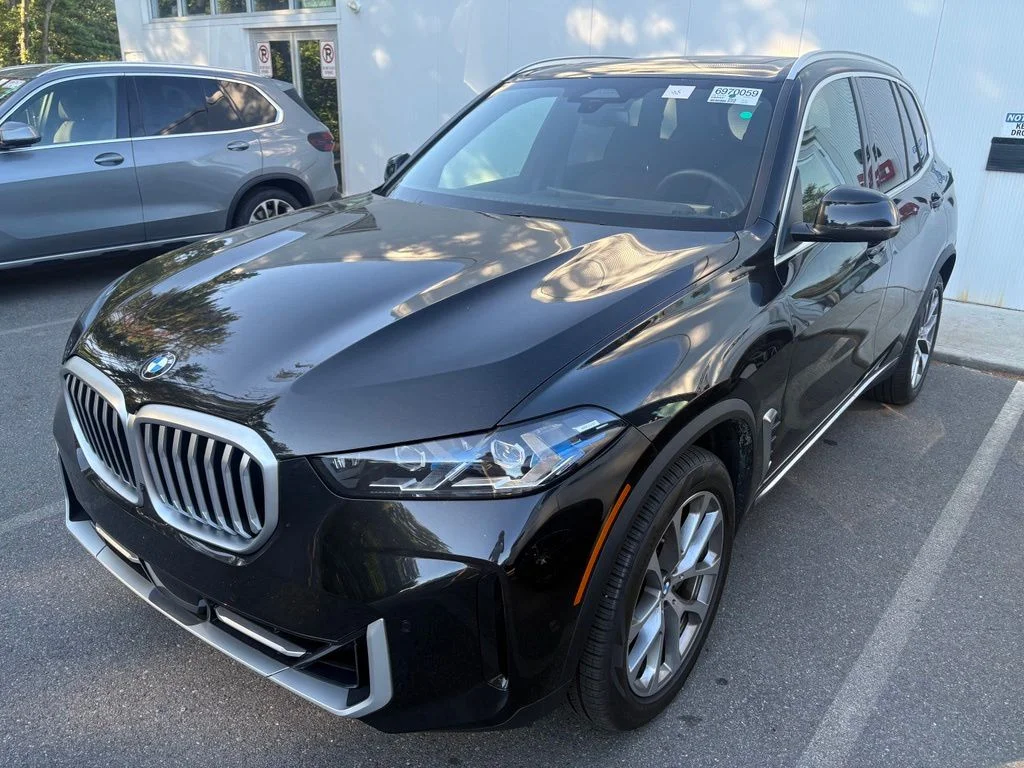 Certified Used 2026 Black BMW xDrive40i image 2