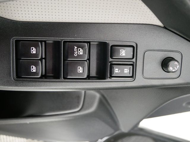 Used 2015 Satin White Pearl Subaru Limited image 26