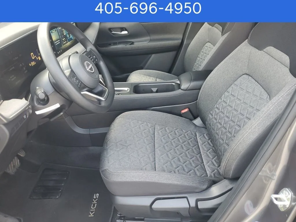 Pre-Owned 2026 Nissan Kicks SV