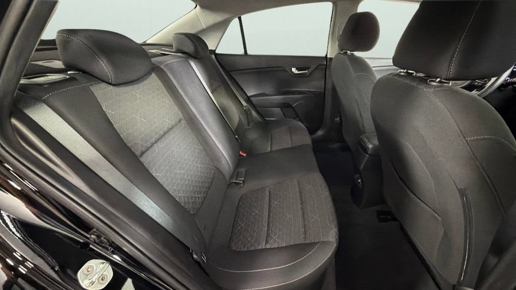 Used 2023 Black Kia S image 28