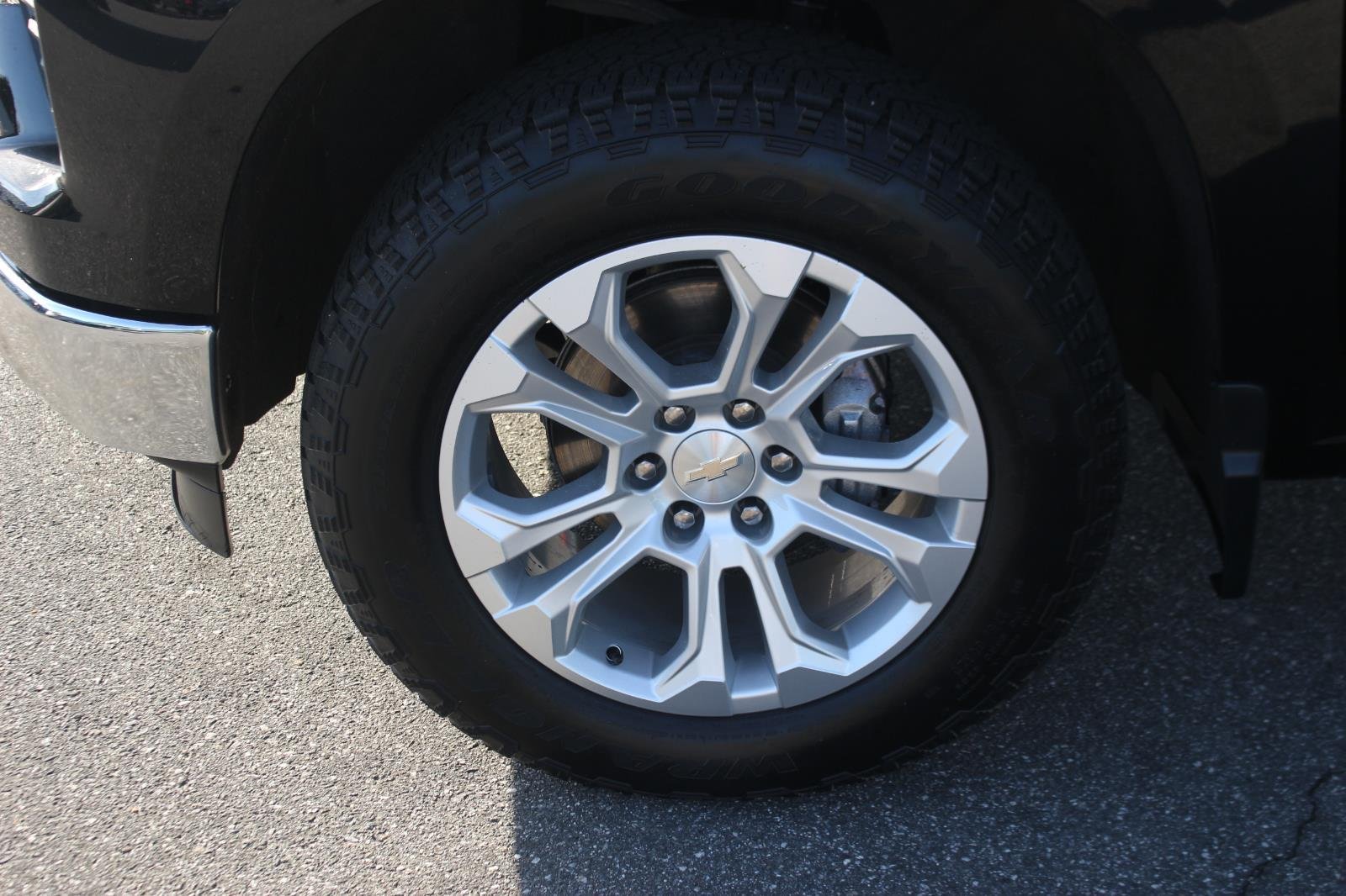 Used 2023 Black Chevrolet LTZ image 38