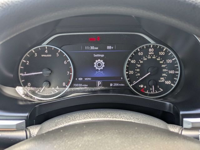 Used 2018 Black Nissan S image 28