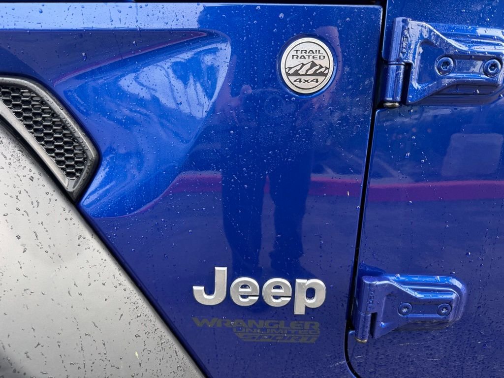 Used 2020 Blue Jeep Unlimited Sport S image 7