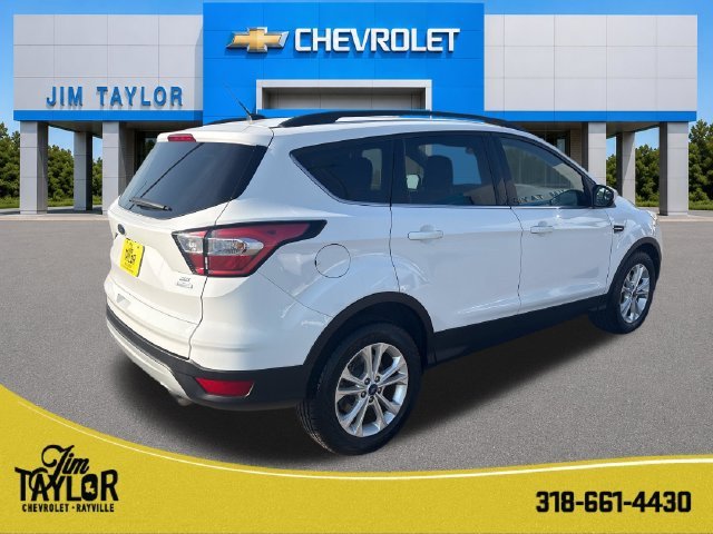 Used 2018 White Ford SE image 3