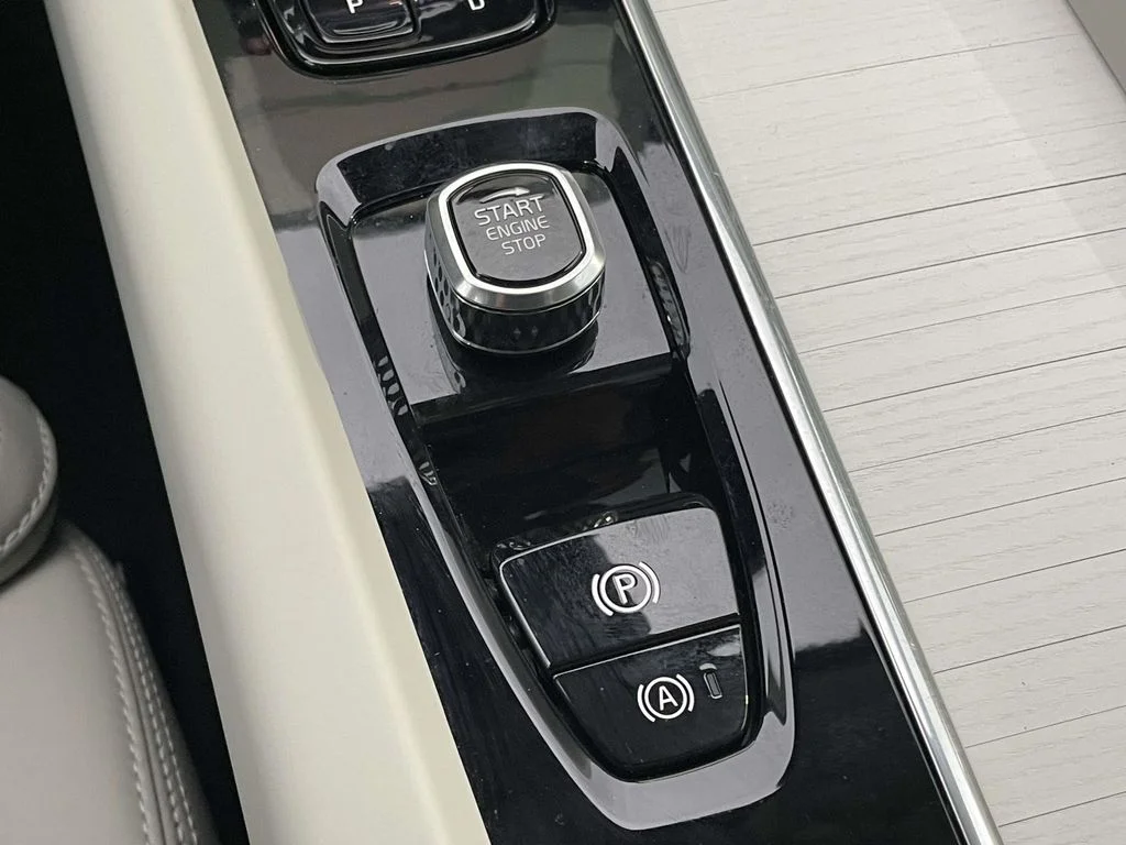 2026 Volvo XC60 Ultra - Photo 21