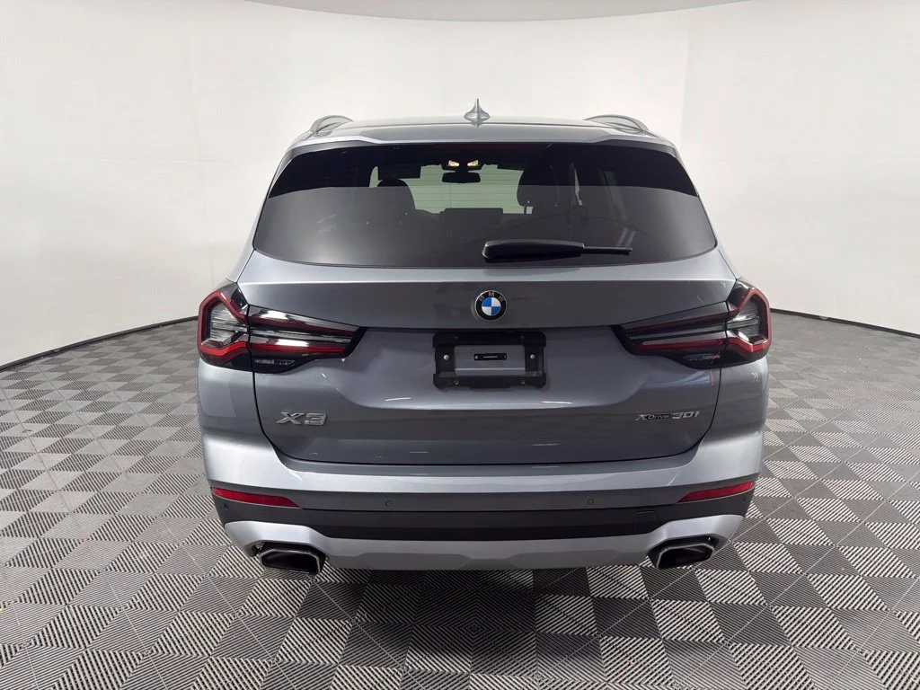 Certified Used 2024 Gray BMW xDrive30i image 6