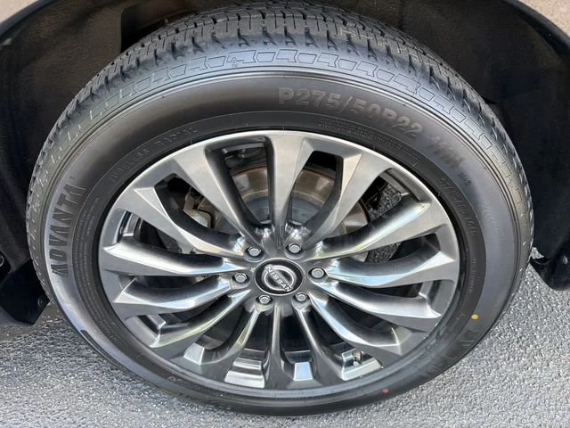 Used 2021 Black Nissan Platinum 2WD image 20