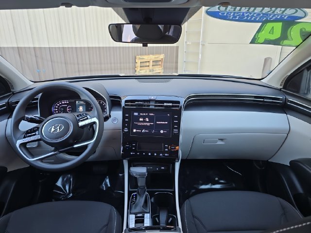 Used 2024 Black Hyundai SEL image 15