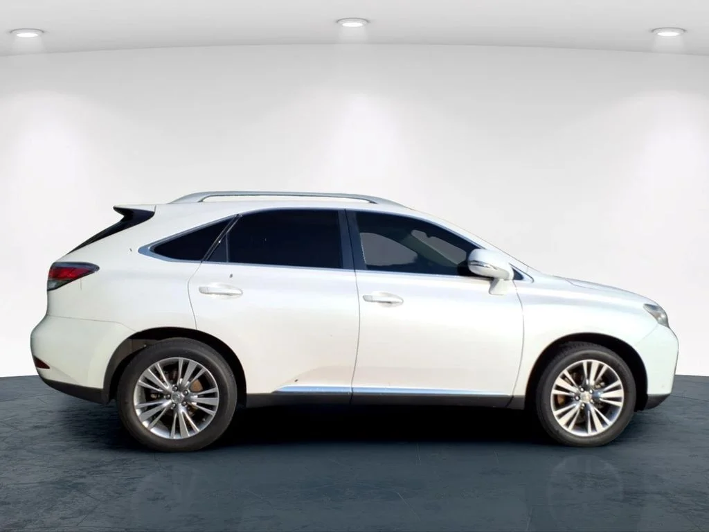 Used 2013  Lexus 350 image 18