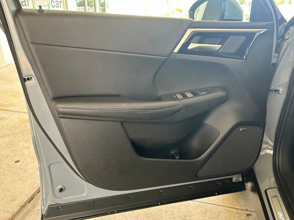 New 2026 Gray Mitsubishi SE S-AWC image 38